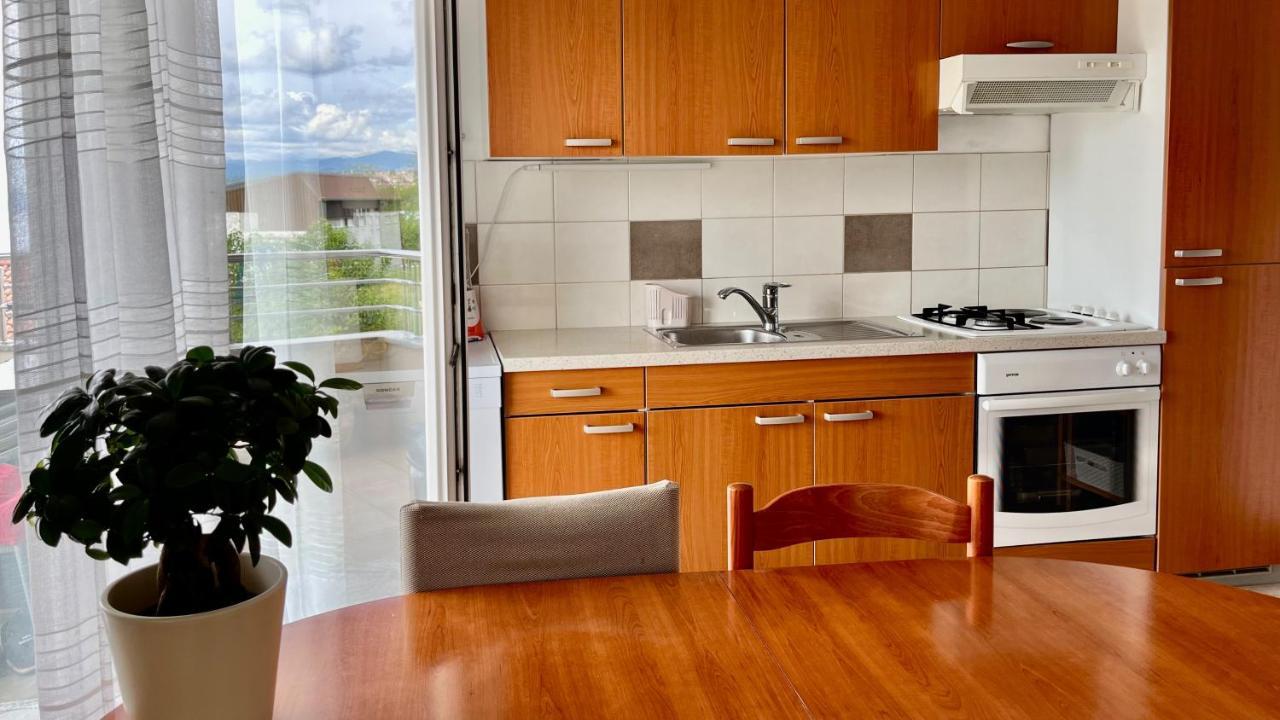 Peachy House Apartment Rijeka Exterior photo