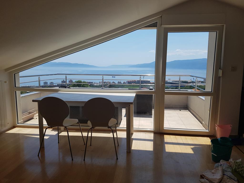 Peachy House Apartment Rijeka Exterior photo